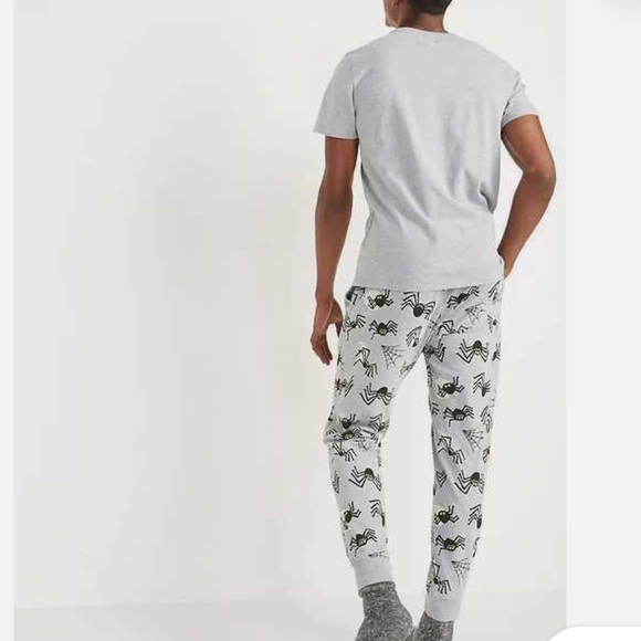 Old navy Halloween spider glow in the dark spooky pajama set bundle 🕷️ - Picture 7 of 7
